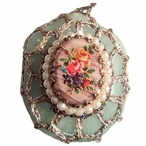 Upcycled Pendant Project: Green Stone w/  Gold Crocheted Necklace Cord